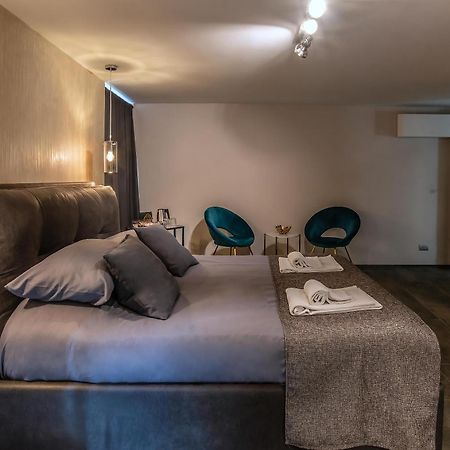 Black And White Suite Rome Extérieur photo