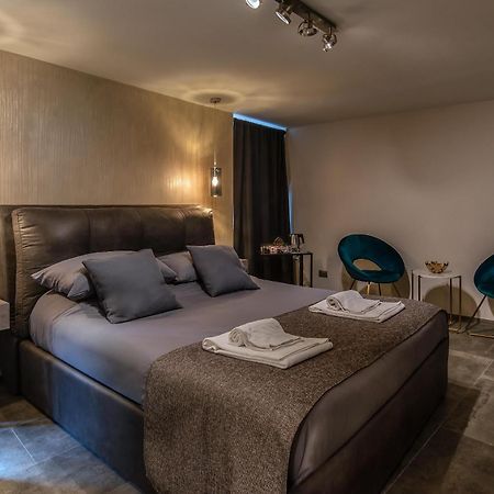 Black And White Suite Rome Extérieur photo