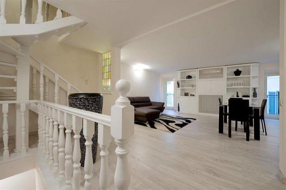 Black And White Suite Rome Extérieur photo