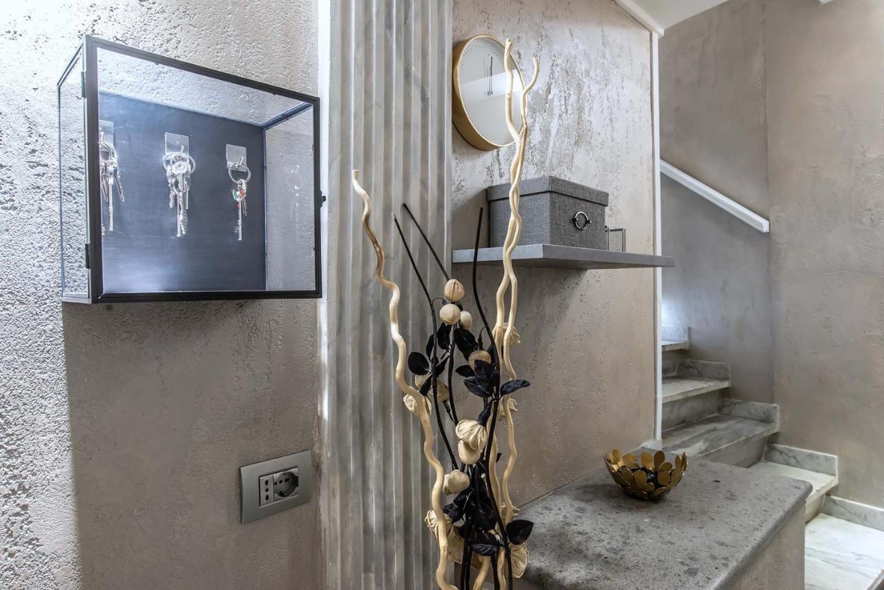 Black And White Suite Rome Extérieur photo