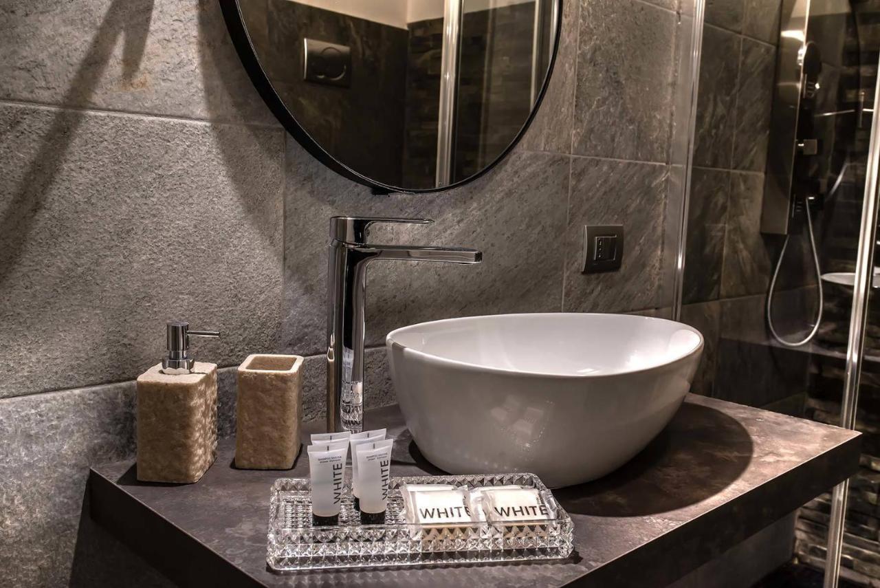 Black And White Suite Rome Extérieur photo